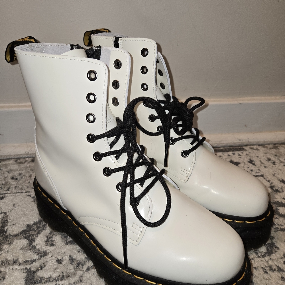 Dr Martens Jadon Boot Smooth Leather Platforms